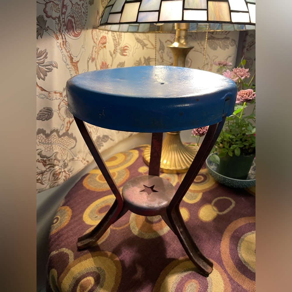 Antique 1930s Blue and Red Starline Milking Stool - Patented by Robert G. Ferris